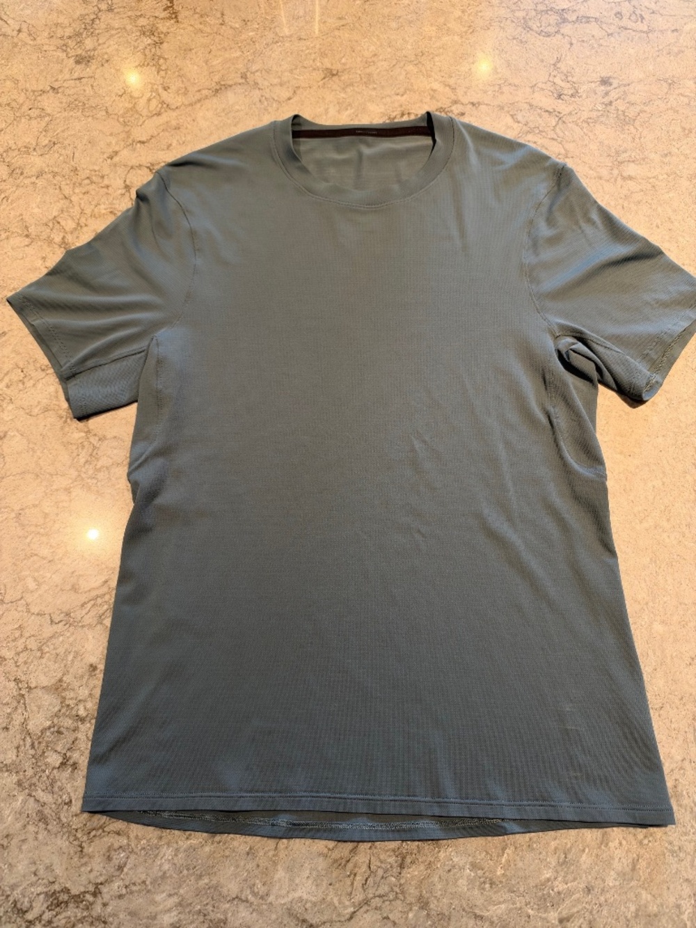 lululemon sage green workout shirt medium